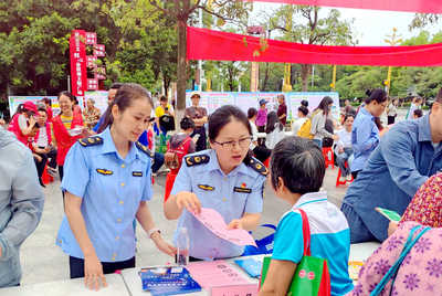 田陽區(qū)市場(chǎng)監(jiān)管局開展'世界認(rèn)可日'宣傳活動(dòng)，提供法律咨詢服務(wù)